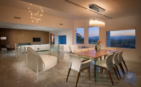 Med-Res-Vegas-views_Dining-view_large